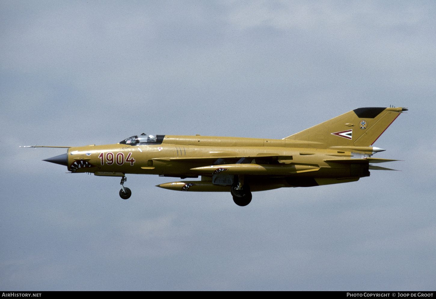 Aircraft Photo of 1904 | Mikoyan-Gurevich MiG-21bis | Hungary - Air Force | AirHistory.net #756842