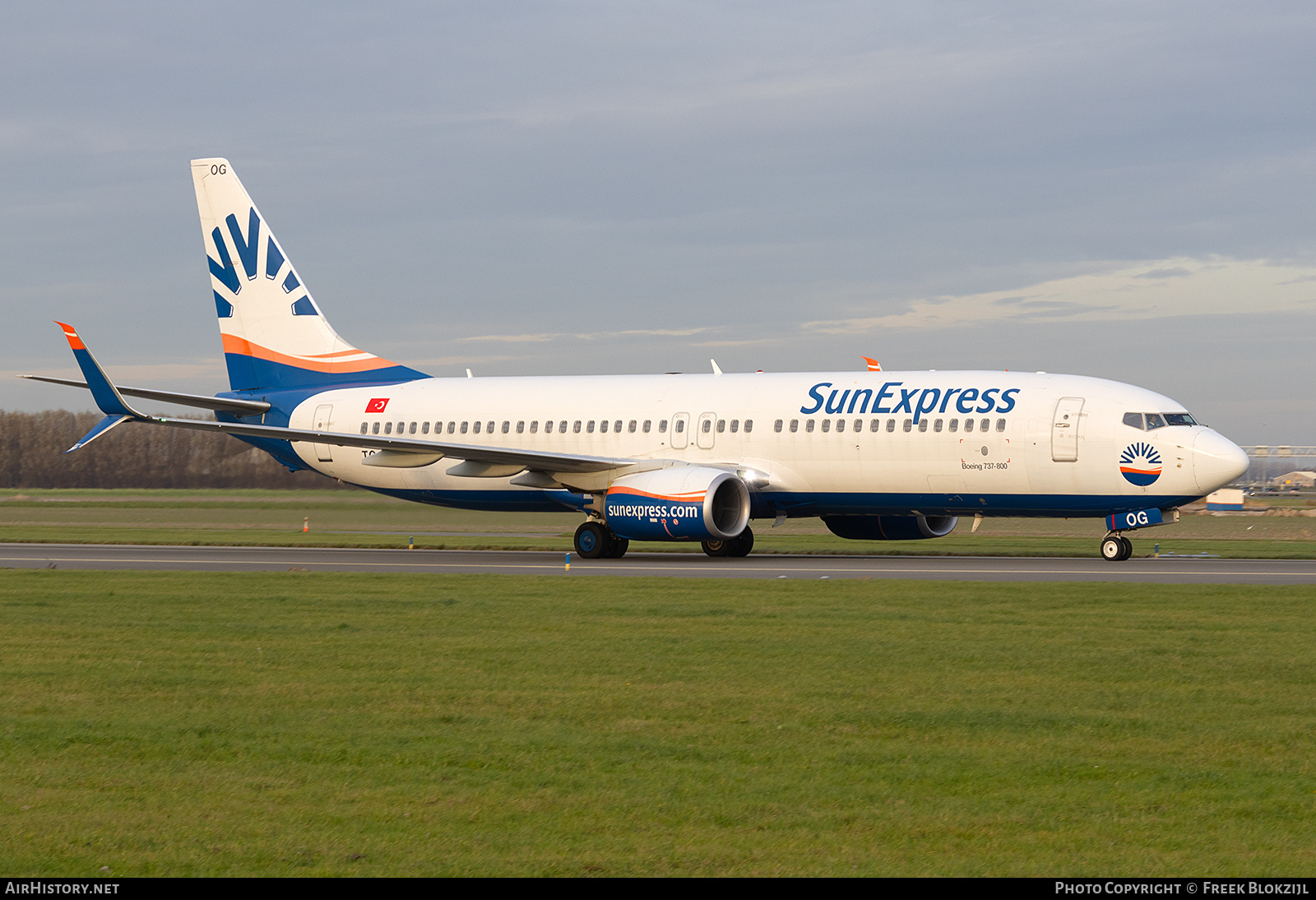 Aircraft Photo of TC-SOG | Boeing 737-800 | SunExpress | AirHistory.net #756865