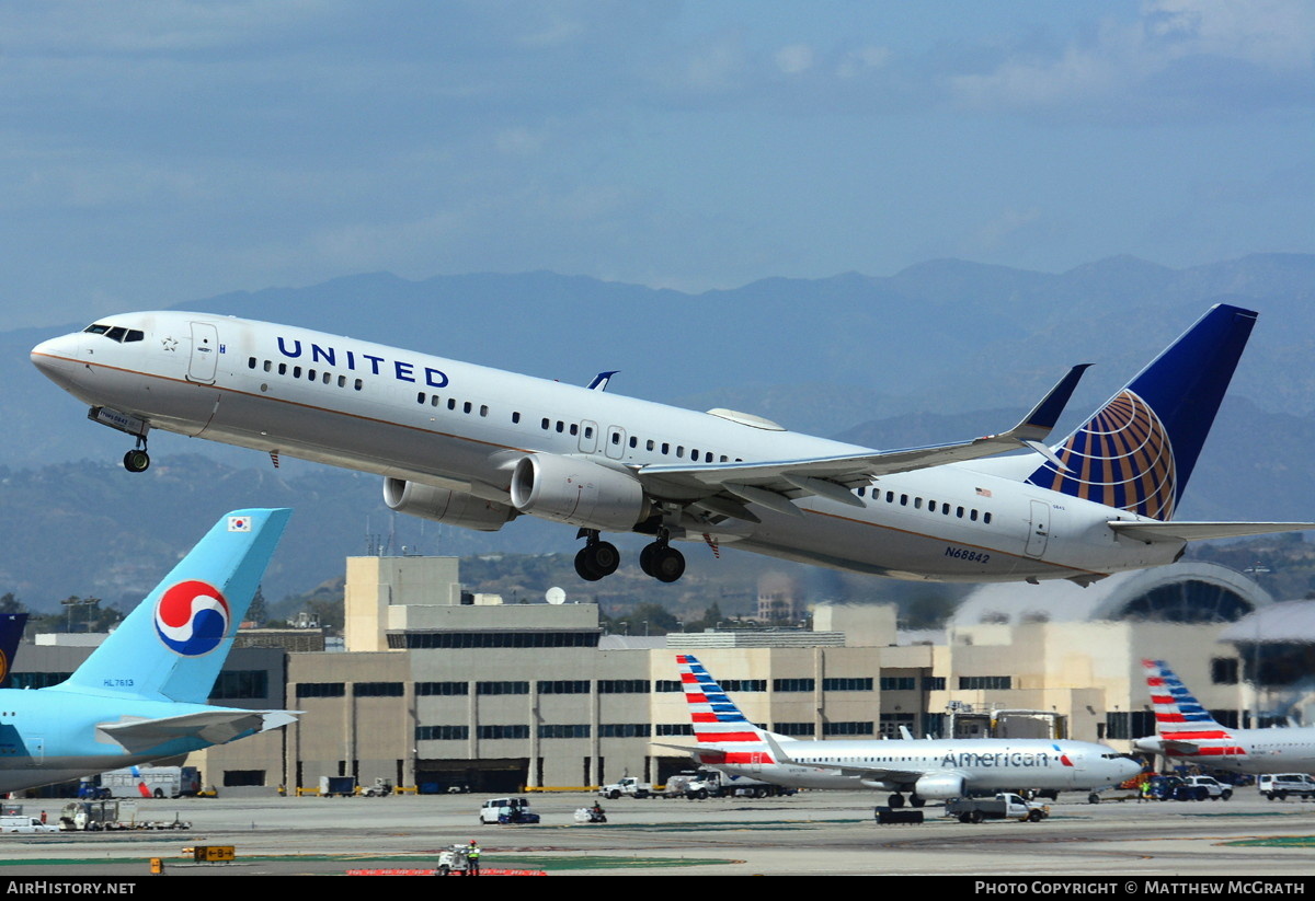 Aircraft Photo of N68842 | Boeing 737-924/ER | United Airlines | AirHistory.net #756918