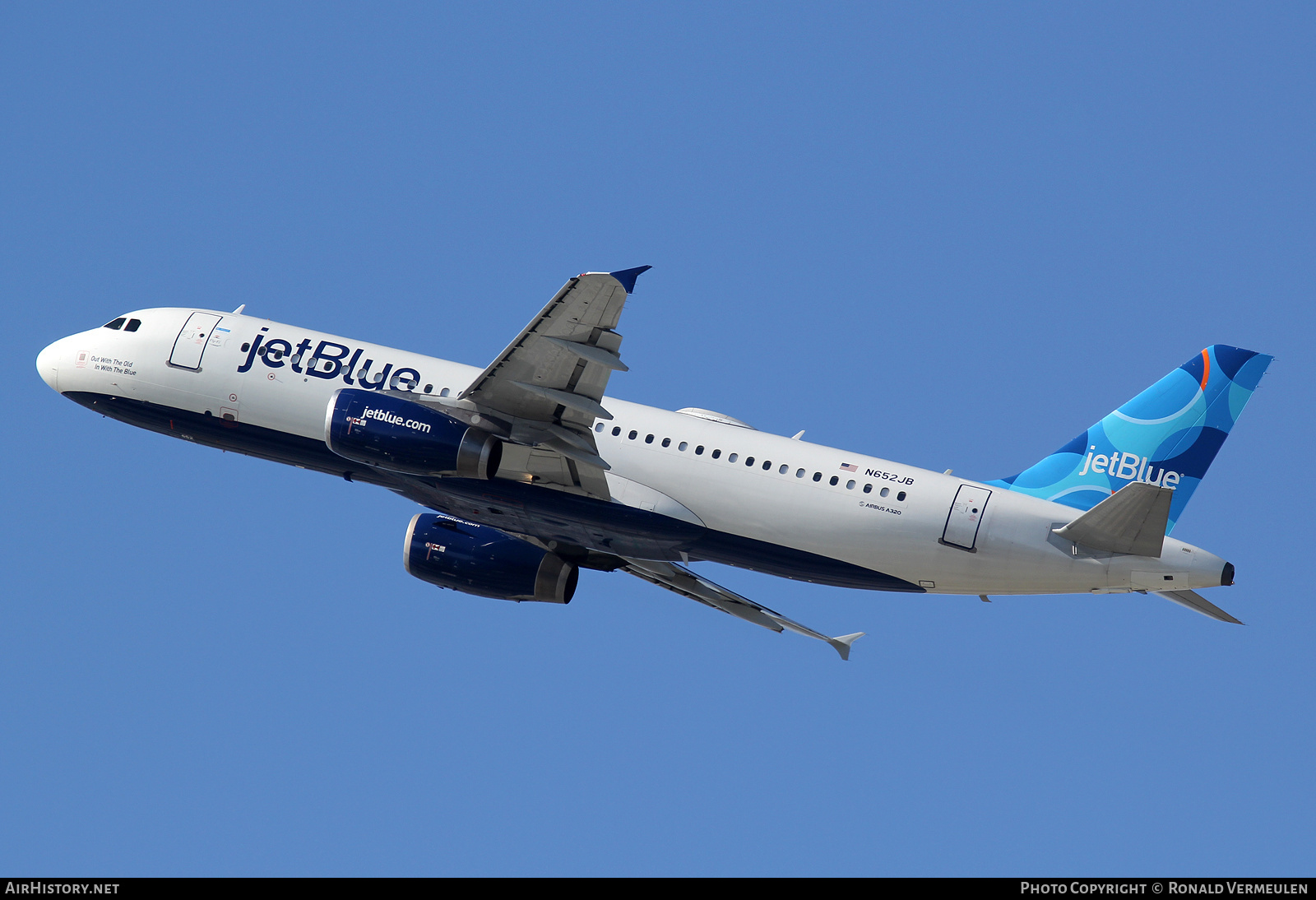 Aircraft Photo of N652JB | Airbus A320-232 | JetBlue Airways | AirHistory.net #756995