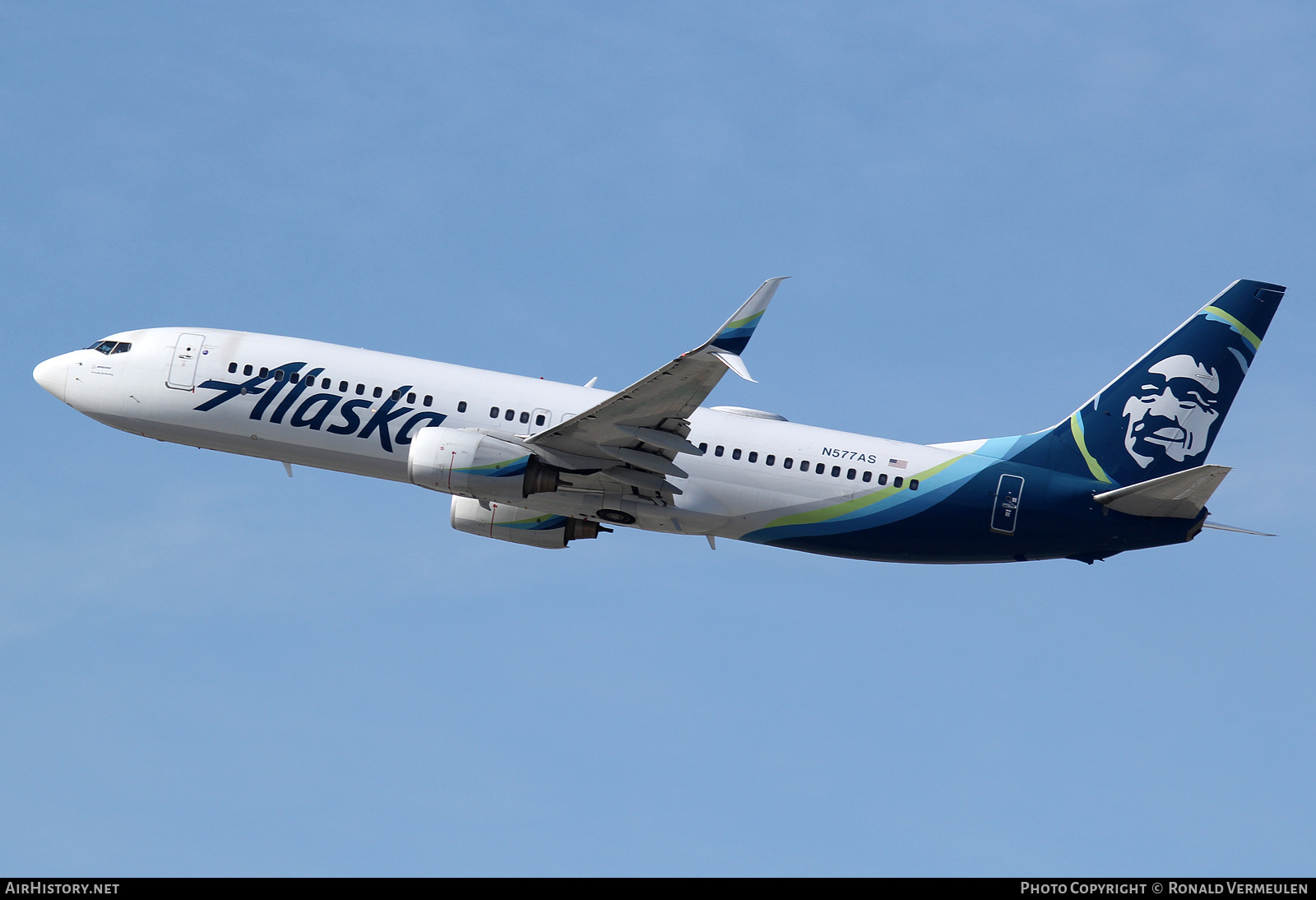 Aircraft Photo of N577AS | Boeing 737-890 | Alaska Airlines | AirHistory.net #757003