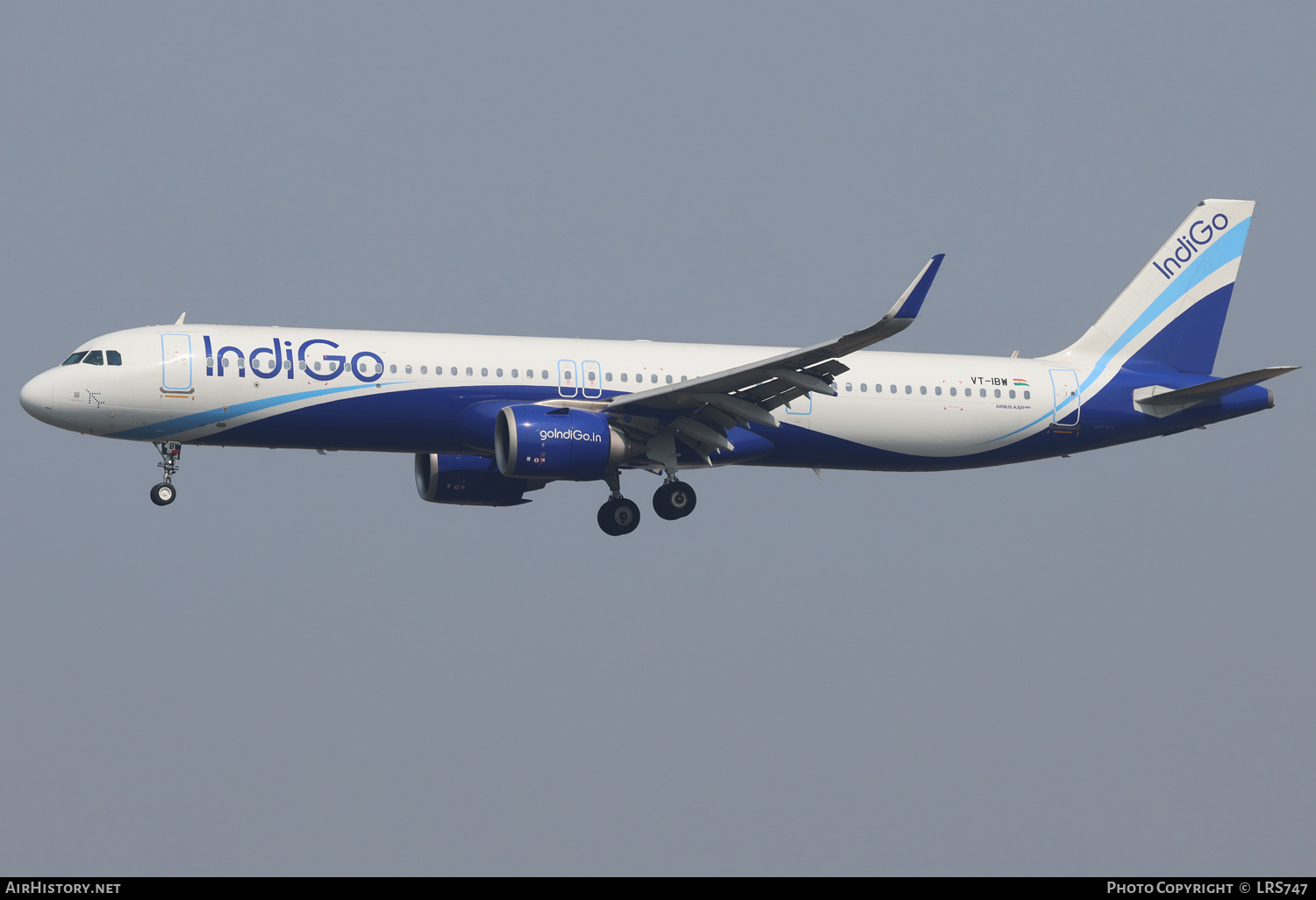 Aircraft Photo of VT-IBW | Airbus A321-252NX | IndiGo | AirHistory.net #757005