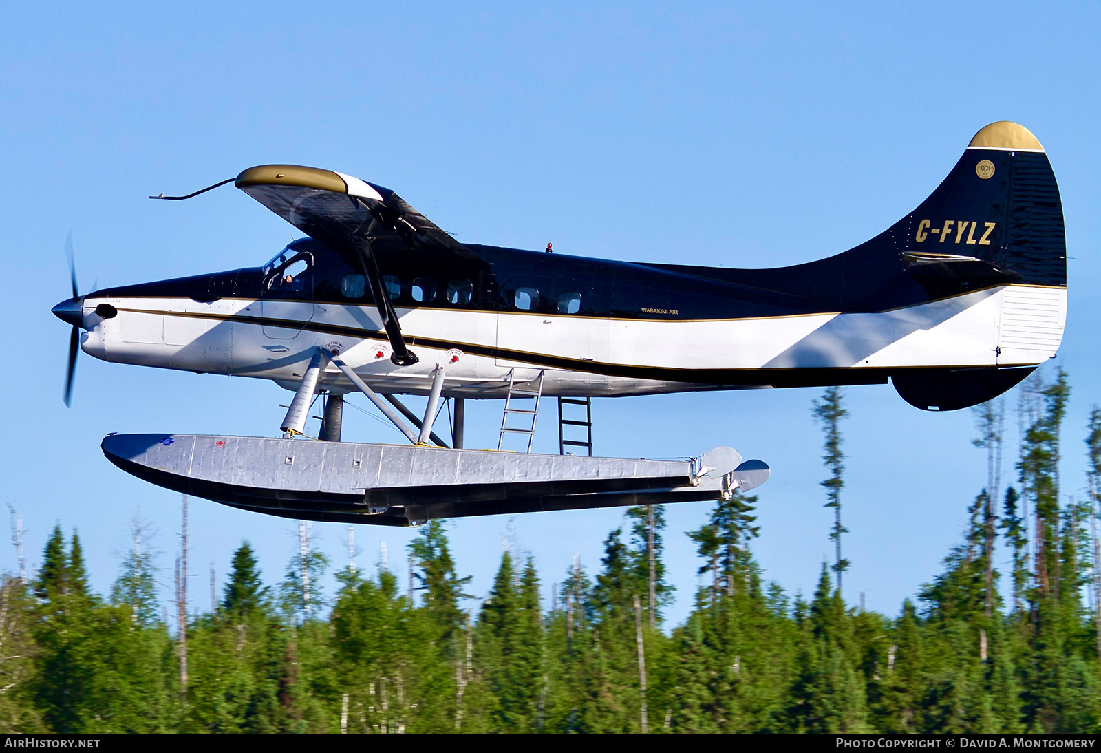Aircraft Photo of C-FYLZ | Vazar DHC-3T Turbine Otter | Wabakimi Air | AirHistory.net #757060