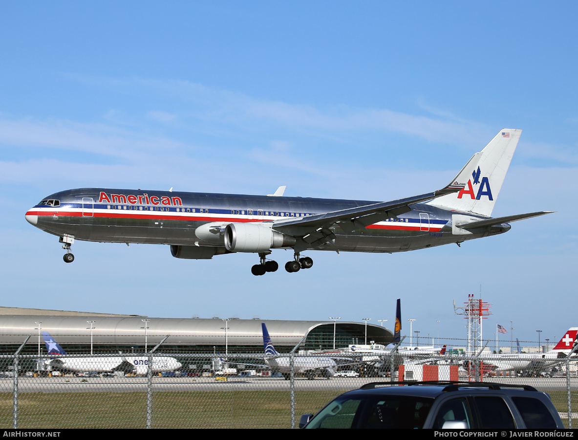 Aircraft Photo of N39356 | Boeing 767-323/ER | American Airlines | AirHistory.net #757146