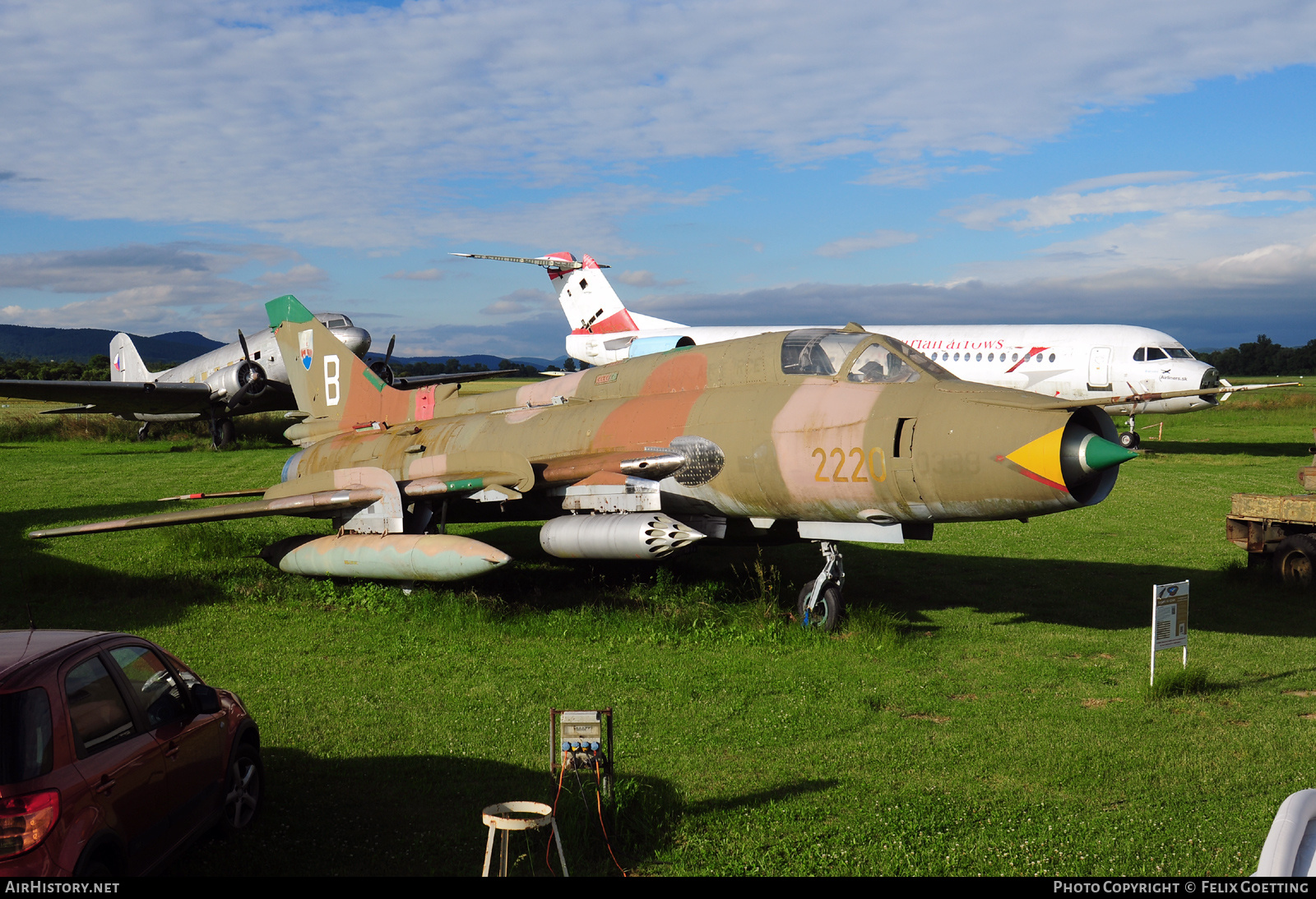 Aircraft Photo of 2220 | Sukhoi Su-22M4 | Slovakia - Air Force | AirHistory.net #757212