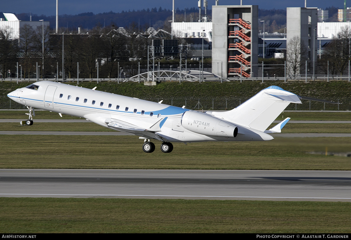Aircraft Photo of N724AM | Bombardier Global 6000 (BD-700-1A10) | AirHistory.net #757216