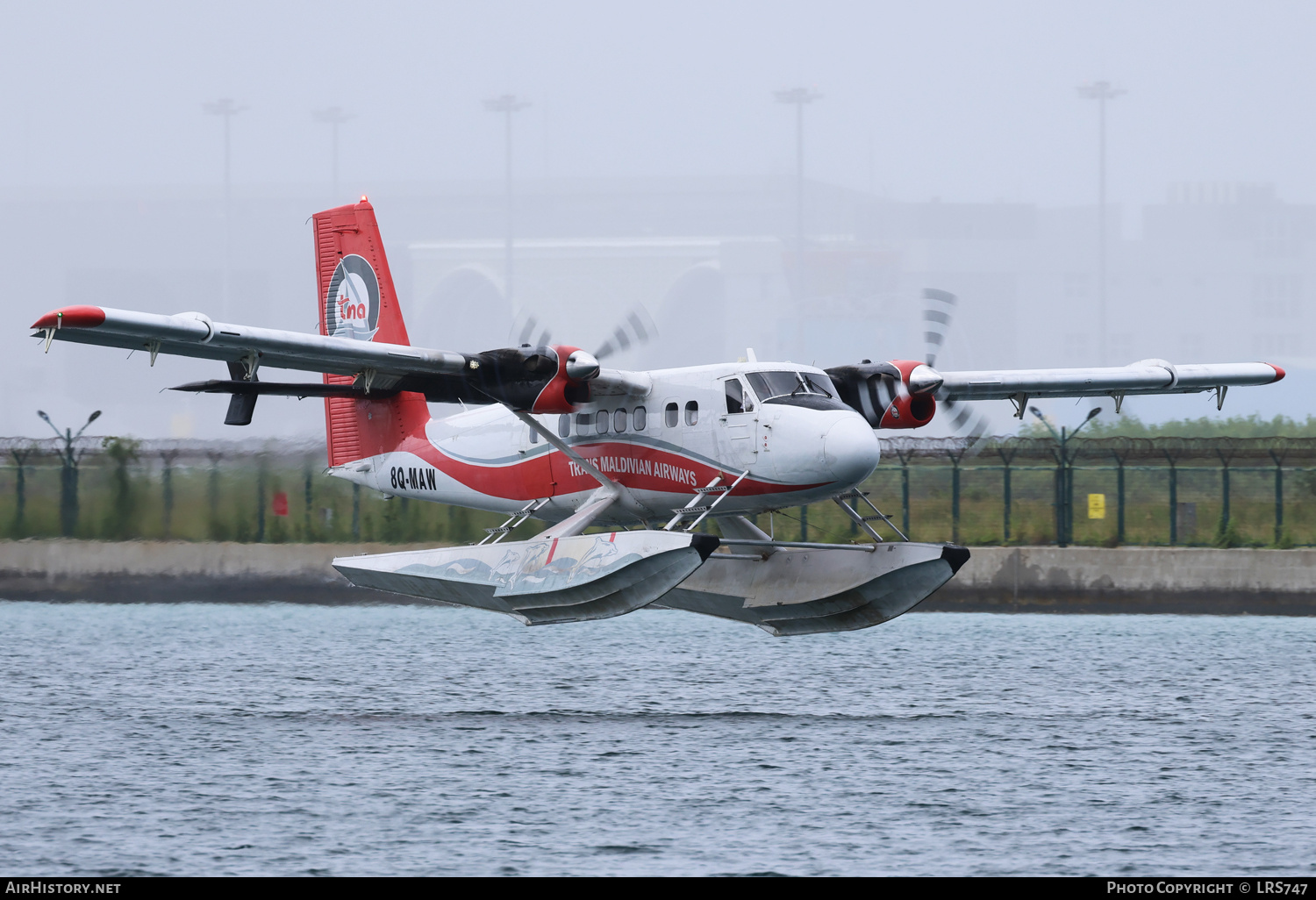 Aircraft Photo of 8Q-MAW | De Havilland Canada DHC-6-300 Twin Otter | Trans Maldivian Airways - TMA | AirHistory.net #757287