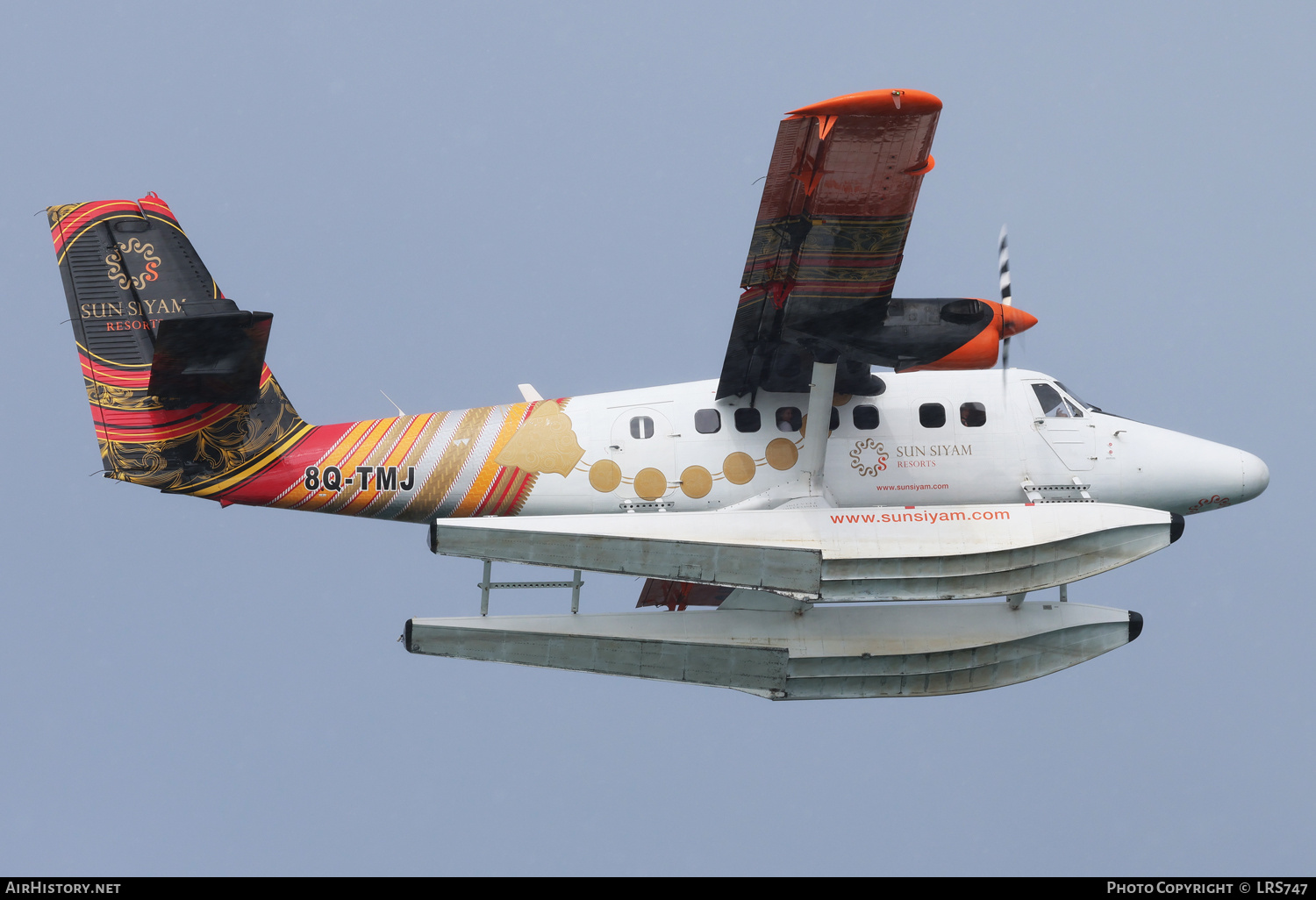 Aircraft Photo of 8Q-TMJ | De Havilland Canada DHC-6-300 Twin Otter | Trans Maldivian Airways - TMA | AirHistory.net #757294