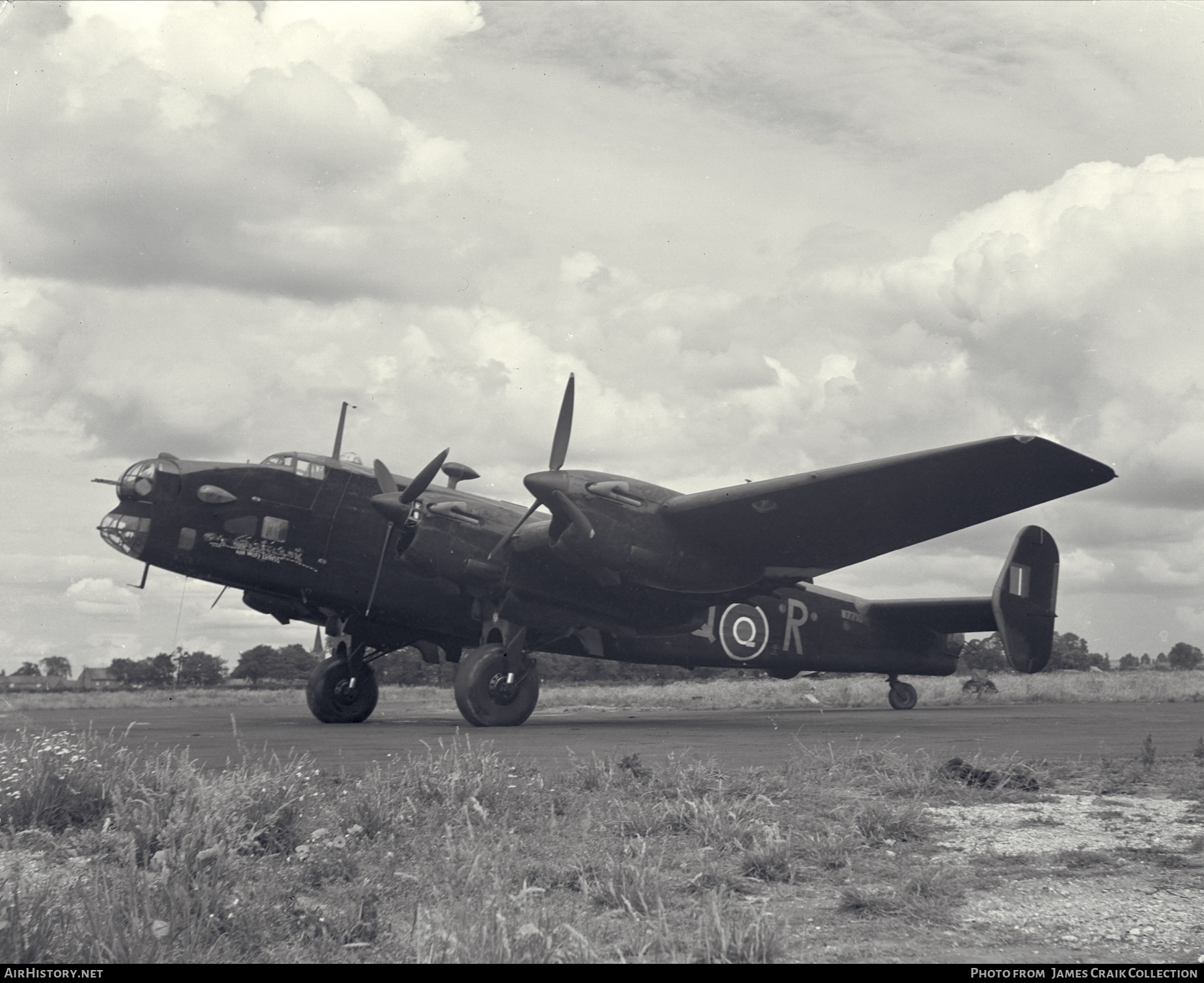 Aircraft Photo of W7710 | Handley Page HP-59 Halifax B2 | Canada - Air Force | AirHistory.net #757396