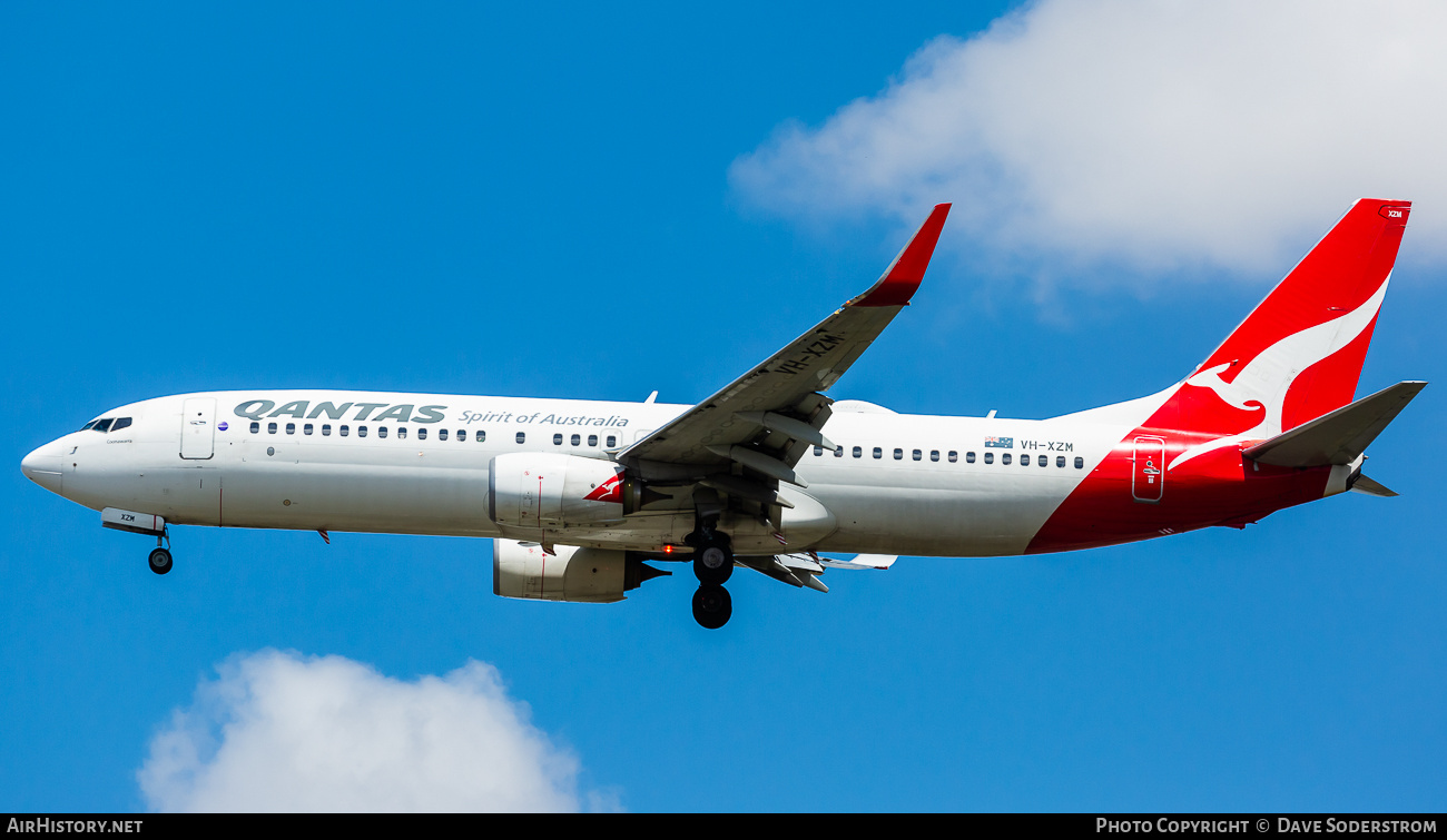 Aircraft Photo of VH-XZM | Boeing 737-838 | Qantas | AirHistory.net #757487