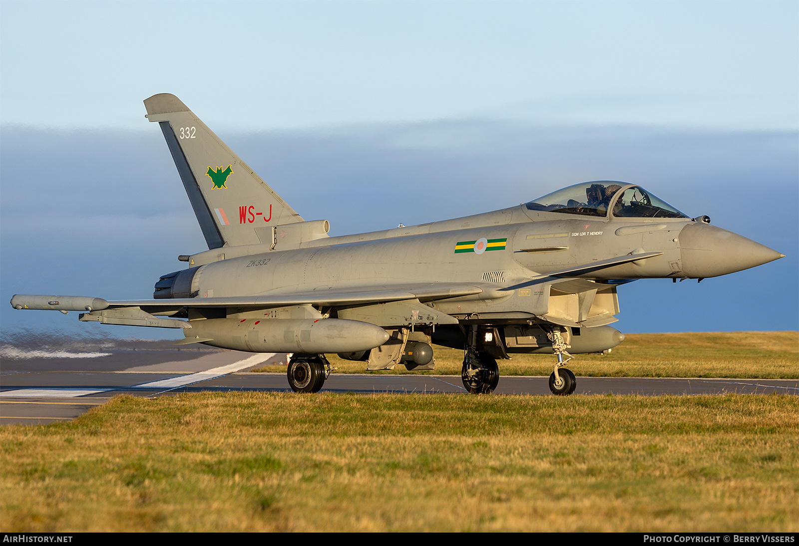 Aircraft Photo of ZK332 | Eurofighter EF-2000 Typhoon FGR4 | UK - Air Force | AirHistory.net #757535