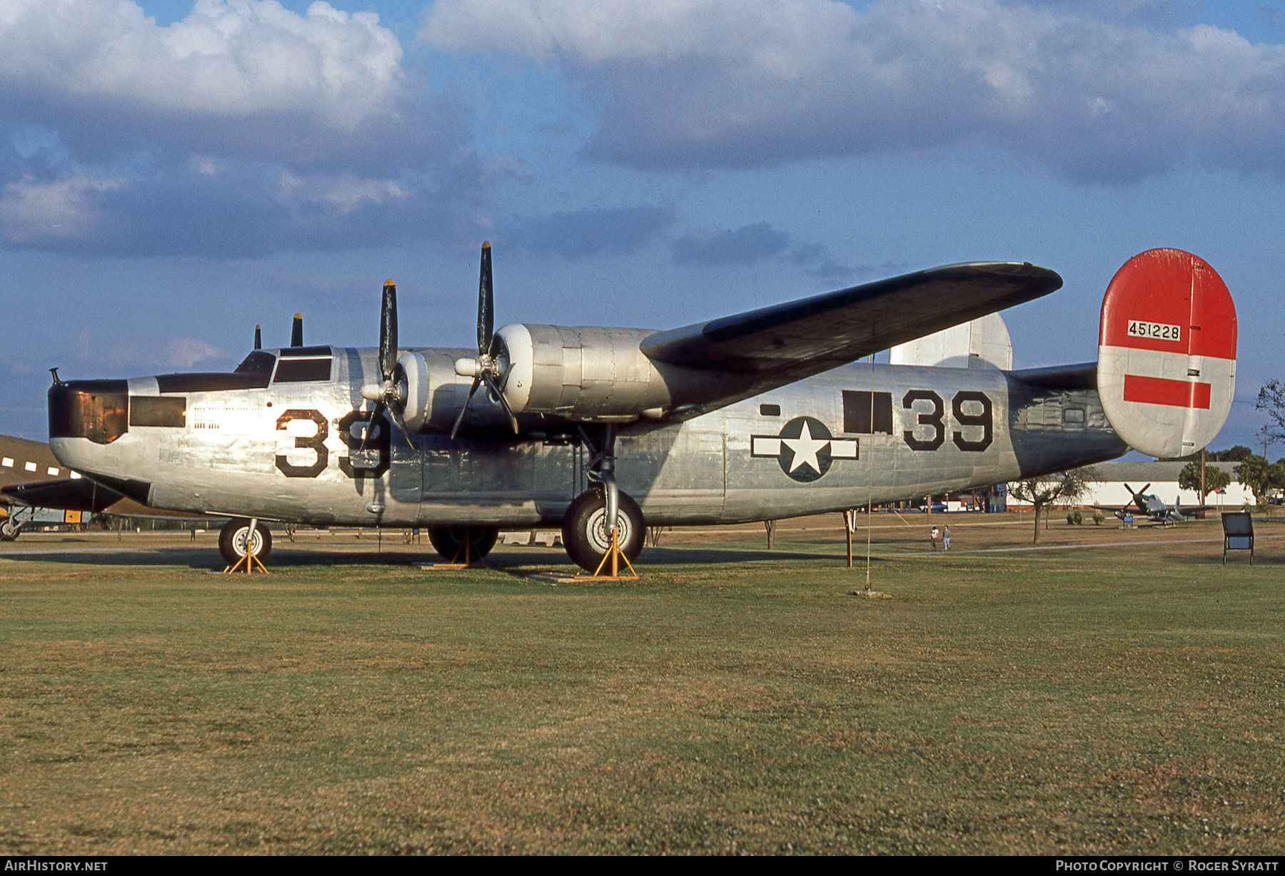 Aircraft Photo of 44-51228 / 451228 | Consolidated B-24M Liberator | USA - Air Force | AirHistory.net #757546