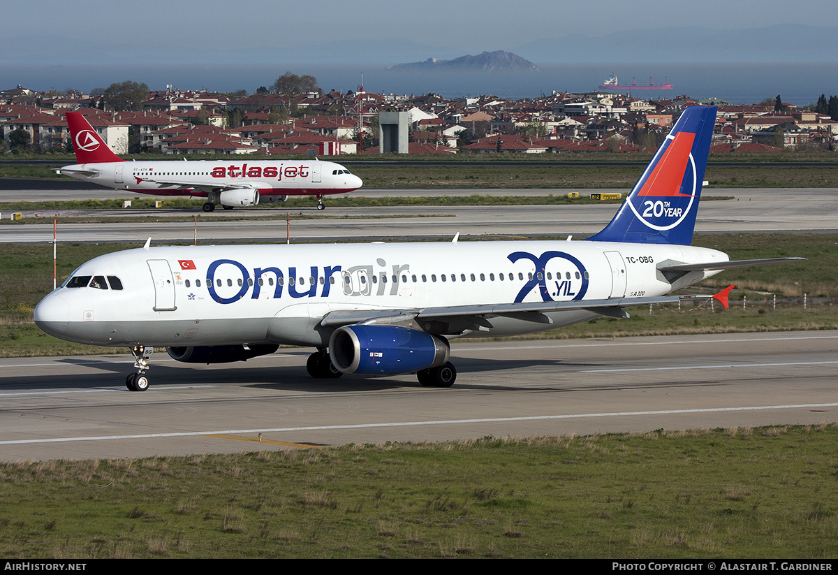 Aircraft Photo of TC-OBG | Airbus A320-233 | Onur Air | AirHistory.net #757593