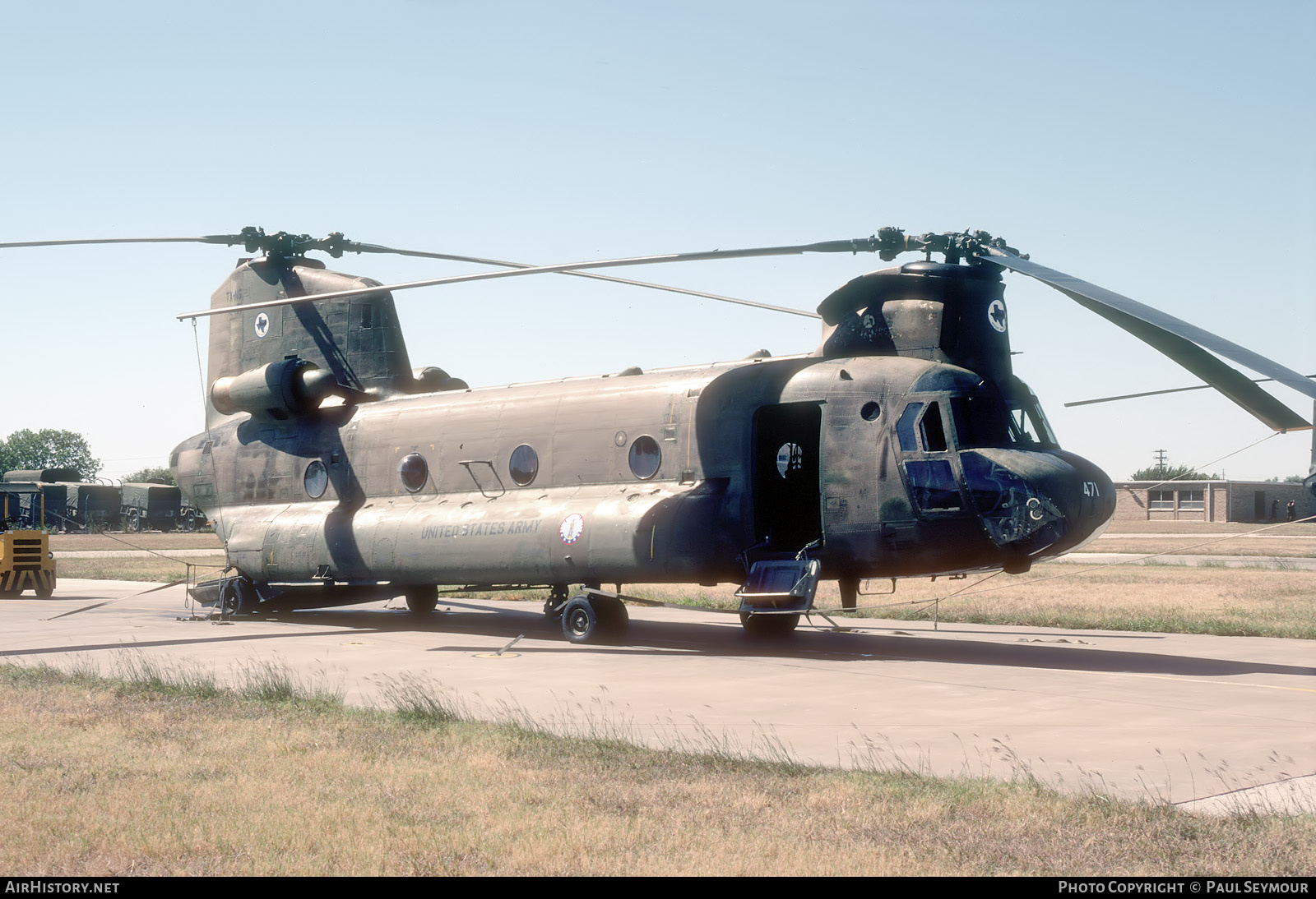 Aircraft Photo of 67-18471 / 18471 | Boeing Vertol CH-47B Chinook | USA - Army | AirHistory.net #757636