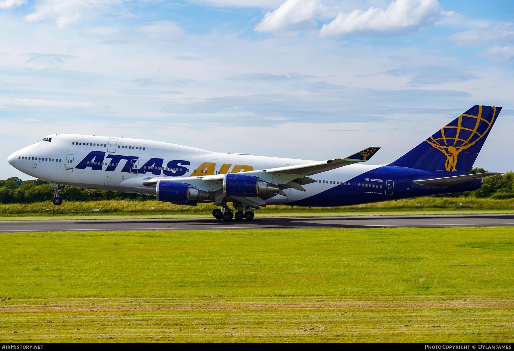 Aircraft Photo of N322SG | Boeing 747-481 | Atlas Air | AirHistory.net #757652