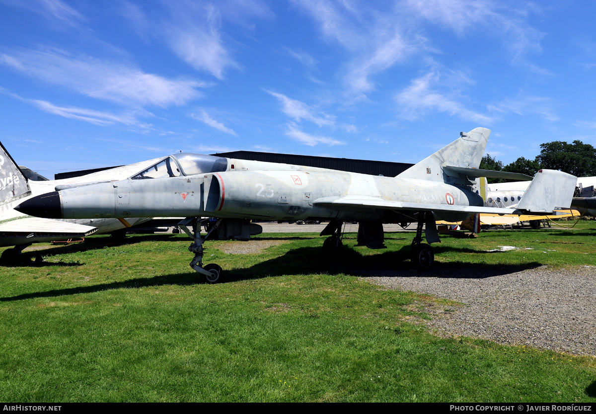 Aircraft Photo of 25 | Dassault Super Etendard Modernisé | France - Navy | AirHistory.net #757782
