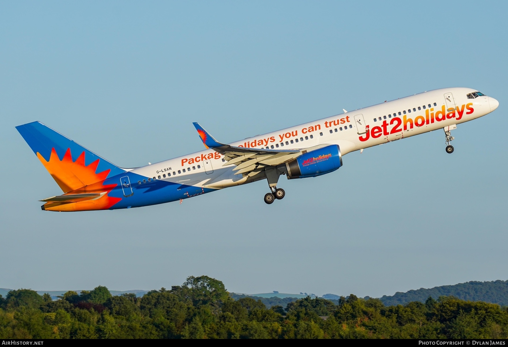 Aircraft Photo of G-LSAN | Boeing 757-2K2 | Jet2 Holidays | AirHistory.net #757868