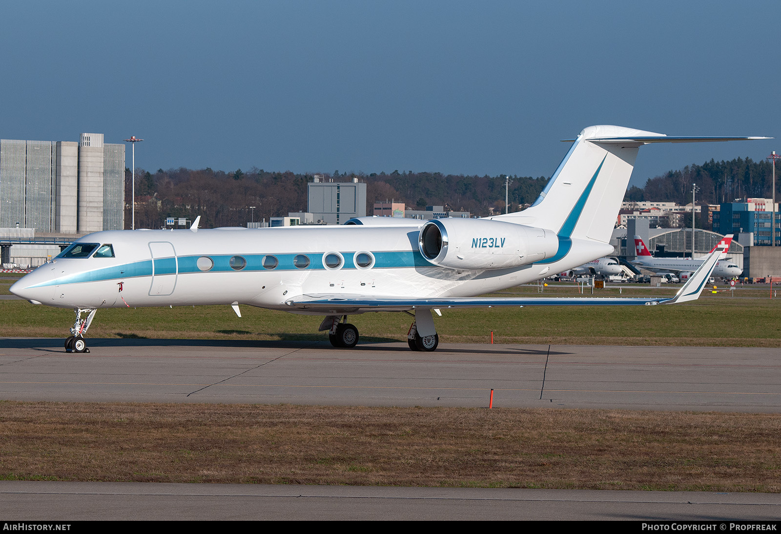 Aircraft Photo of N123LV | Gulfstream Aerospace G-IV-X Gulfstream G450 | AirHistory.net #758076