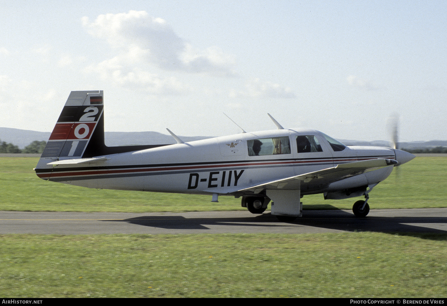 Aircraft Photo of D-EIIY | Mooney M-20J 201 | AirHistory.net #758134