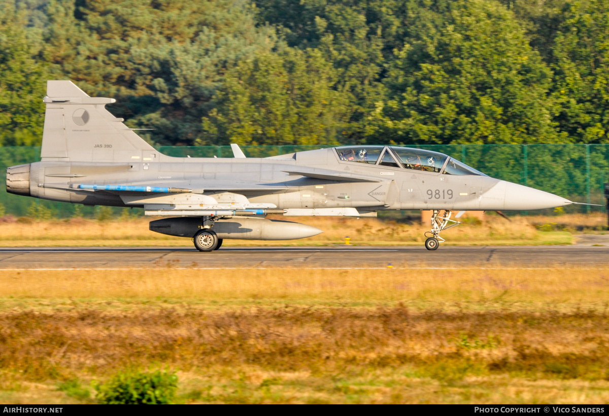 Aircraft Photo of 9819 | Saab JAS 39D Gripen | Czechia - Air Force | AirHistory.net #758206