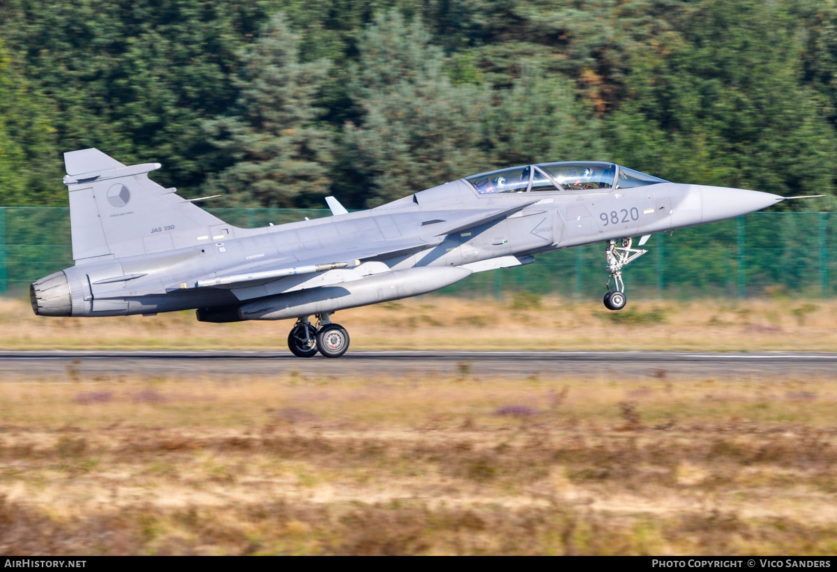 Aircraft Photo of 9820 | Saab JAS 39D Gripen | Czechia - Air Force | AirHistory.net #758216
