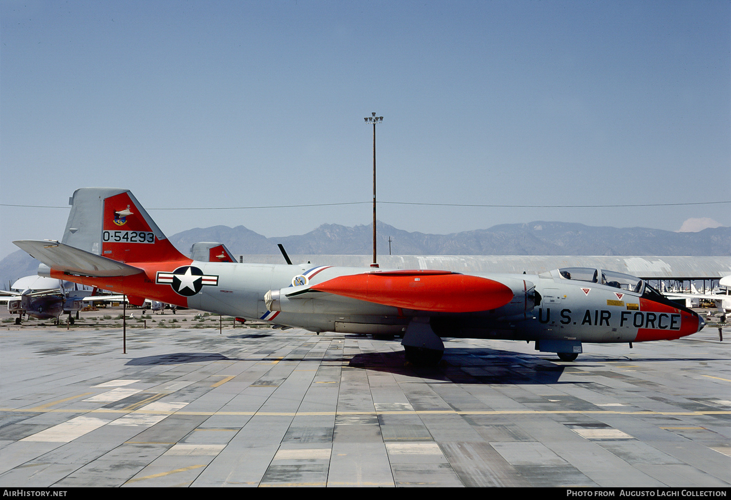 Aircraft Photo of 55-4293 / 0-54293 | Martin EB-57E Canberra | USA - Air Force | AirHistory.net #758221