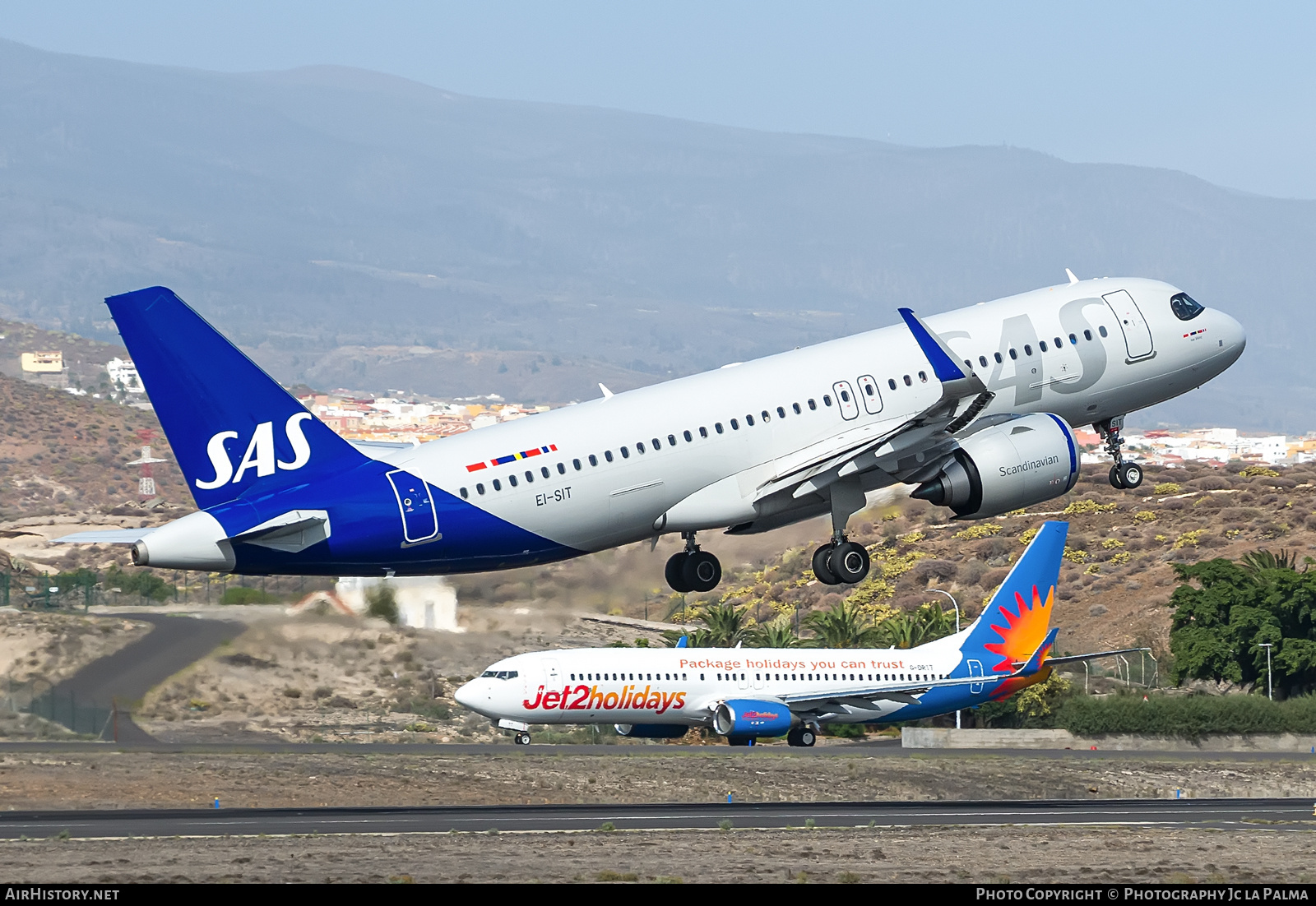 Aircraft Photo of EI-SIT | Airbus A320-251N | Scandinavian Airlines - SAS | AirHistory.net #758253