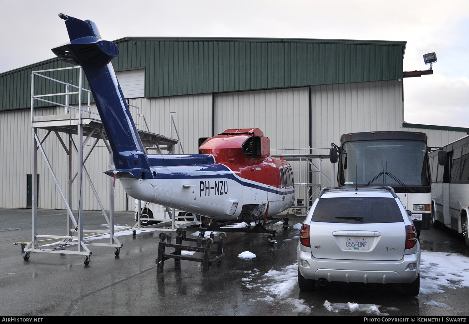 Aircraft Photo of PH-NZU | Sikorsky S-76B | CHC Helicopters | AirHistory.net #758380