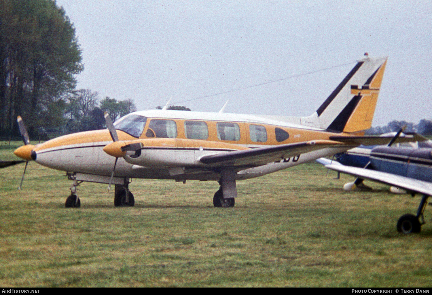 Aircraft Photo of G-AZBG | Piper PA-31-310 Navajo | AirHistory.net #758393