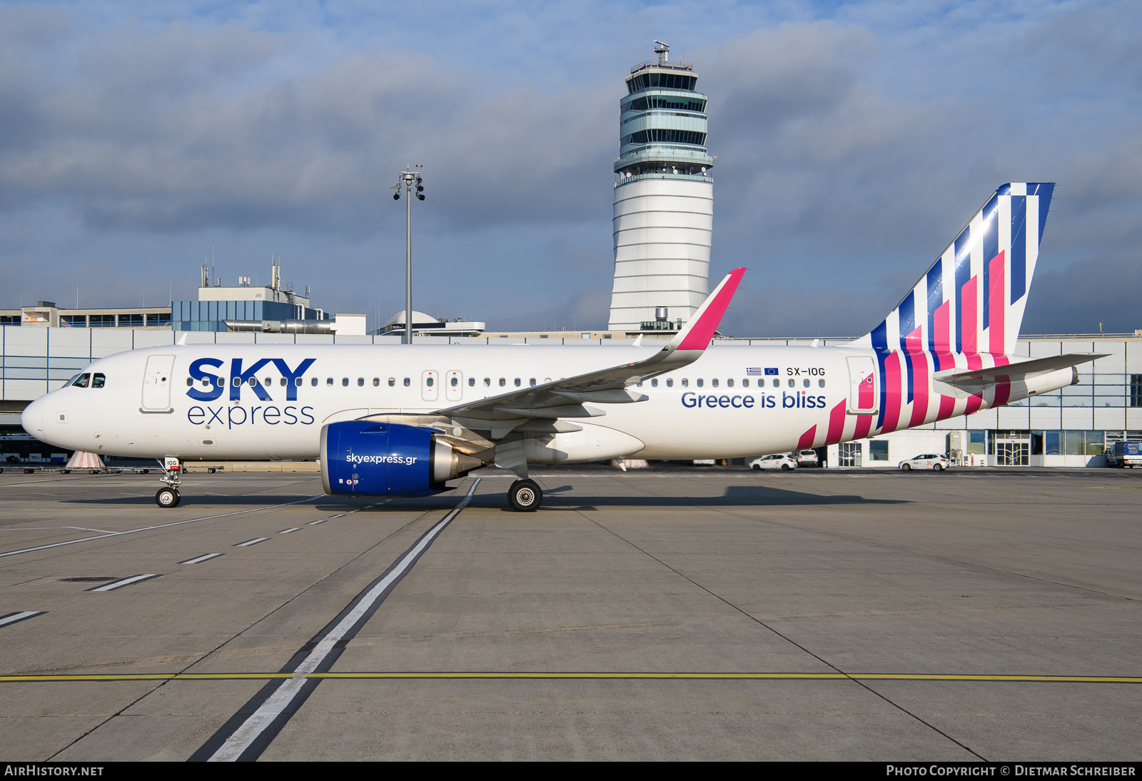 Aircraft Photo of SX-IOG | Airbus A320-251N | Sky Express | AirHistory.net #758587