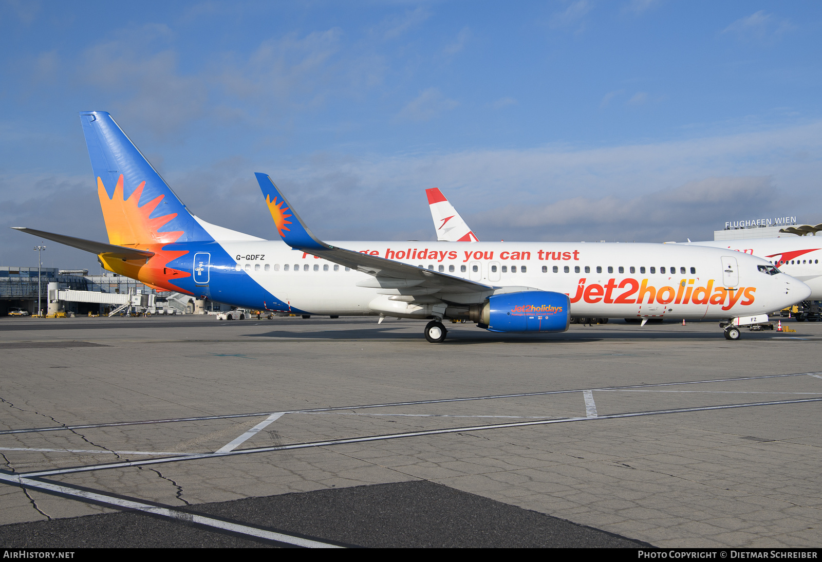 Aircraft Photo of G-GDFZ | Boeing 737-86Q | Jet2 Holidays | AirHistory.net #758610