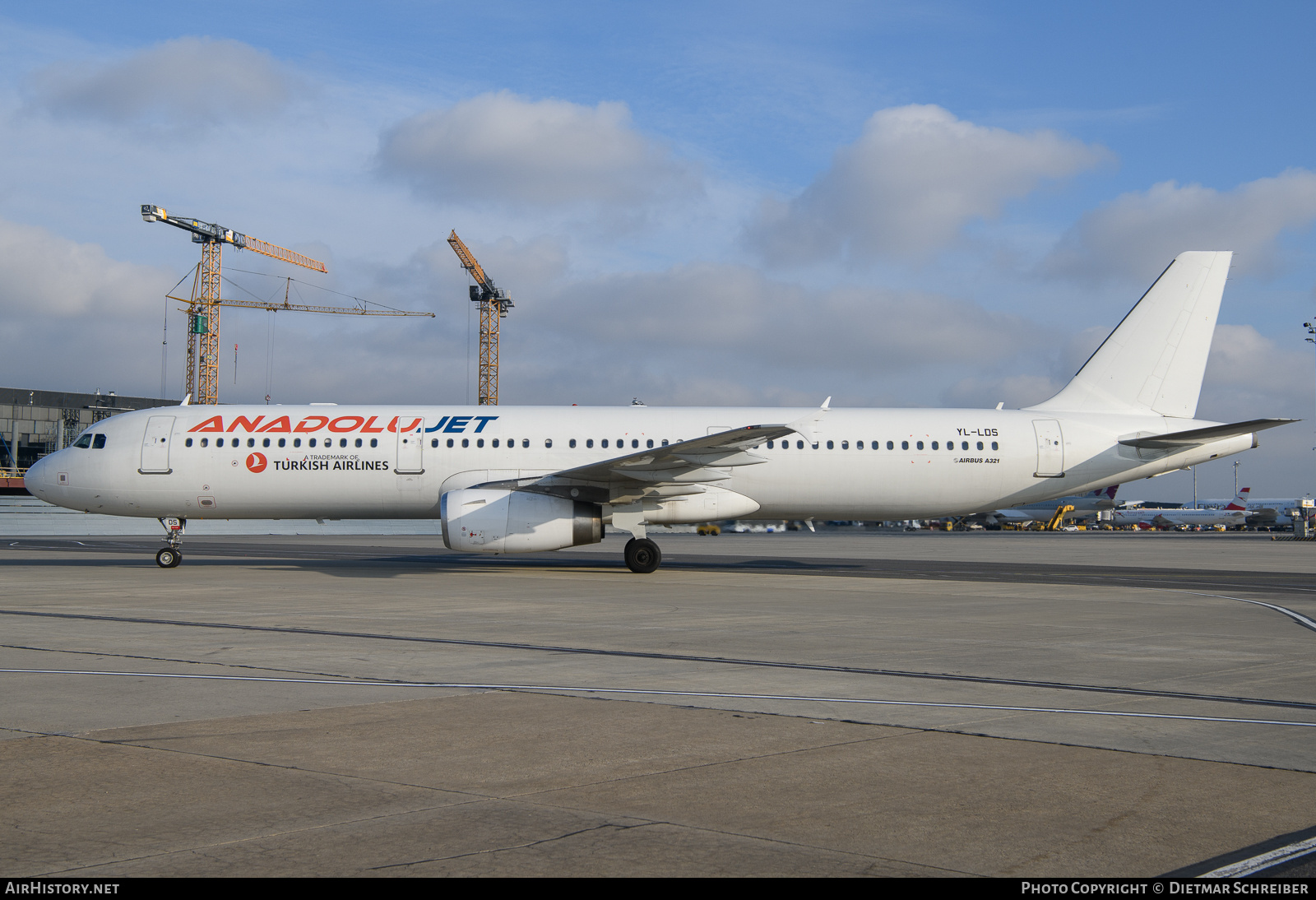 Aircraft Photo of YL-LDS | Airbus A321-231 | AnadoluJet | AirHistory.net #758695