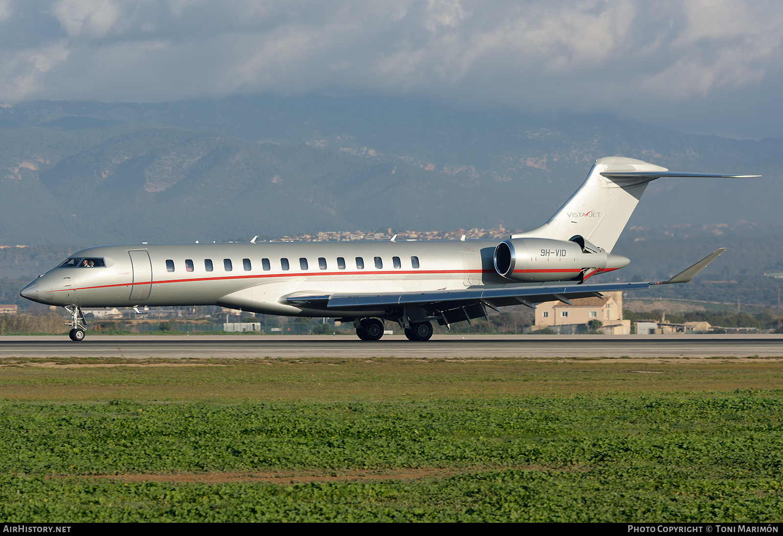 Aircraft Photo of 9H-VID | Bombardier Global 7500 (BD-700-2A12) | VistaJet | AirHistory.net #758740
