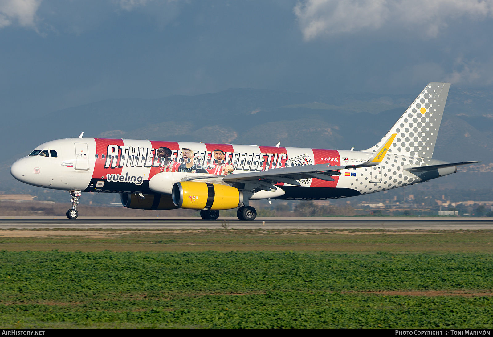 Aircraft Photo of EC-LUO | Airbus A320-232 | Vueling Airlines | AirHistory.net #758771