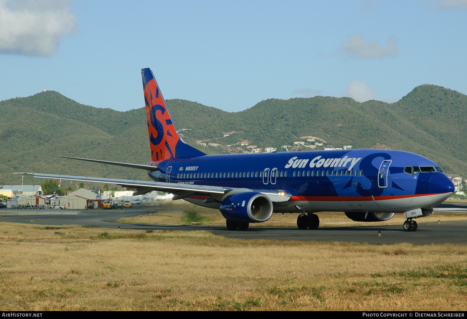 Aircraft Photo of N808SY | Boeing 737-8BK | Sun Country Airlines | AirHistory.net #758897