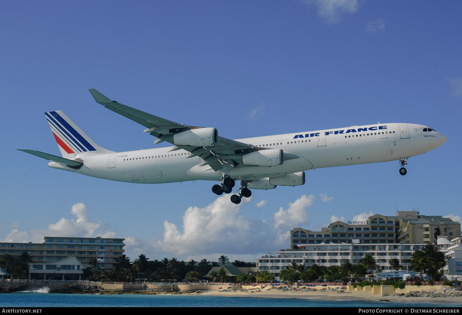 Aircraft Photo of F-GLZN | Airbus A340-313 | Air France | AirHistory.net #758910