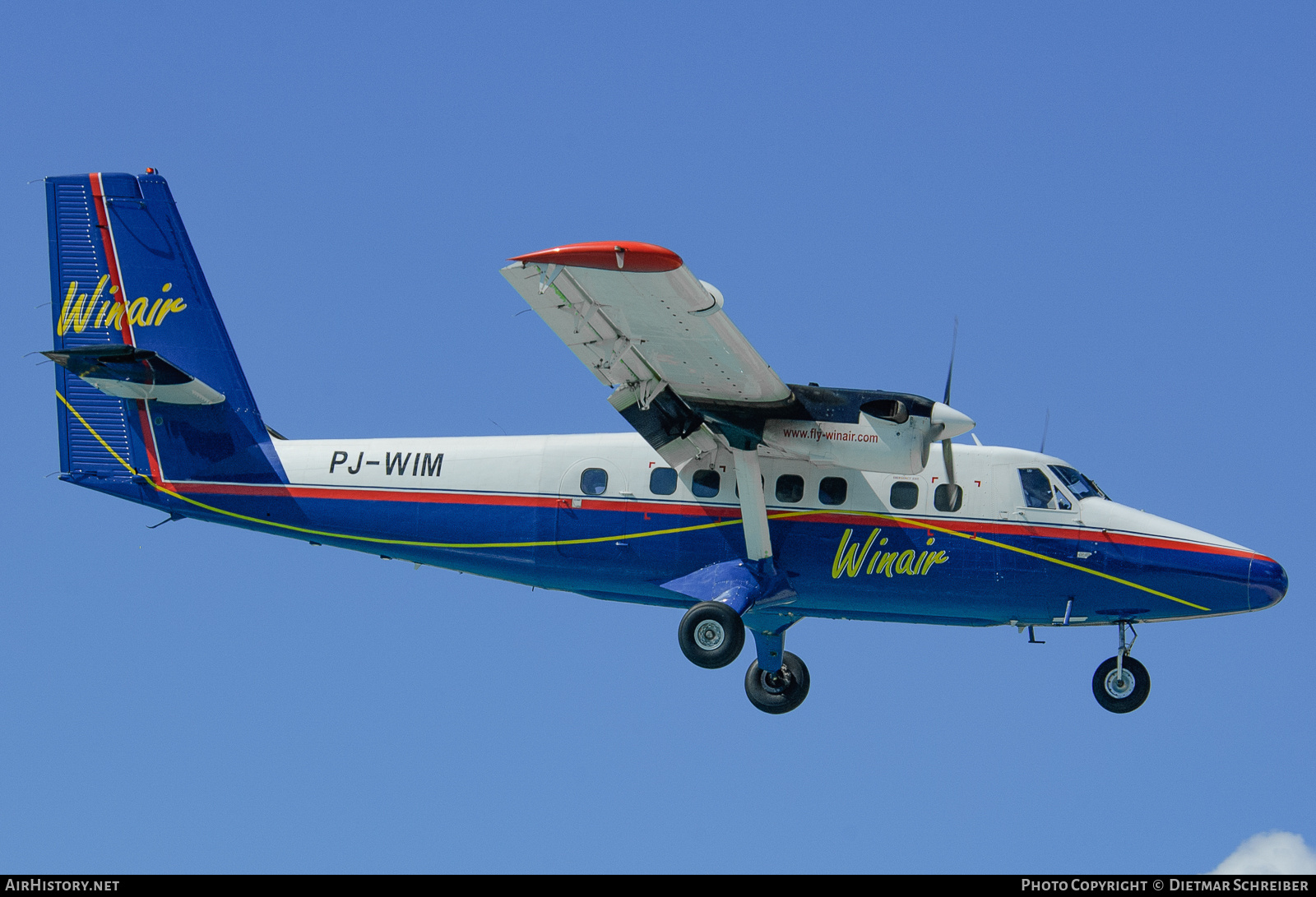 Aircraft Photo of PJ-WIM | De Havilland Canada DHC-6-300 Twin Otter | Winair - Windward Islands Airways | AirHistory.net #758919