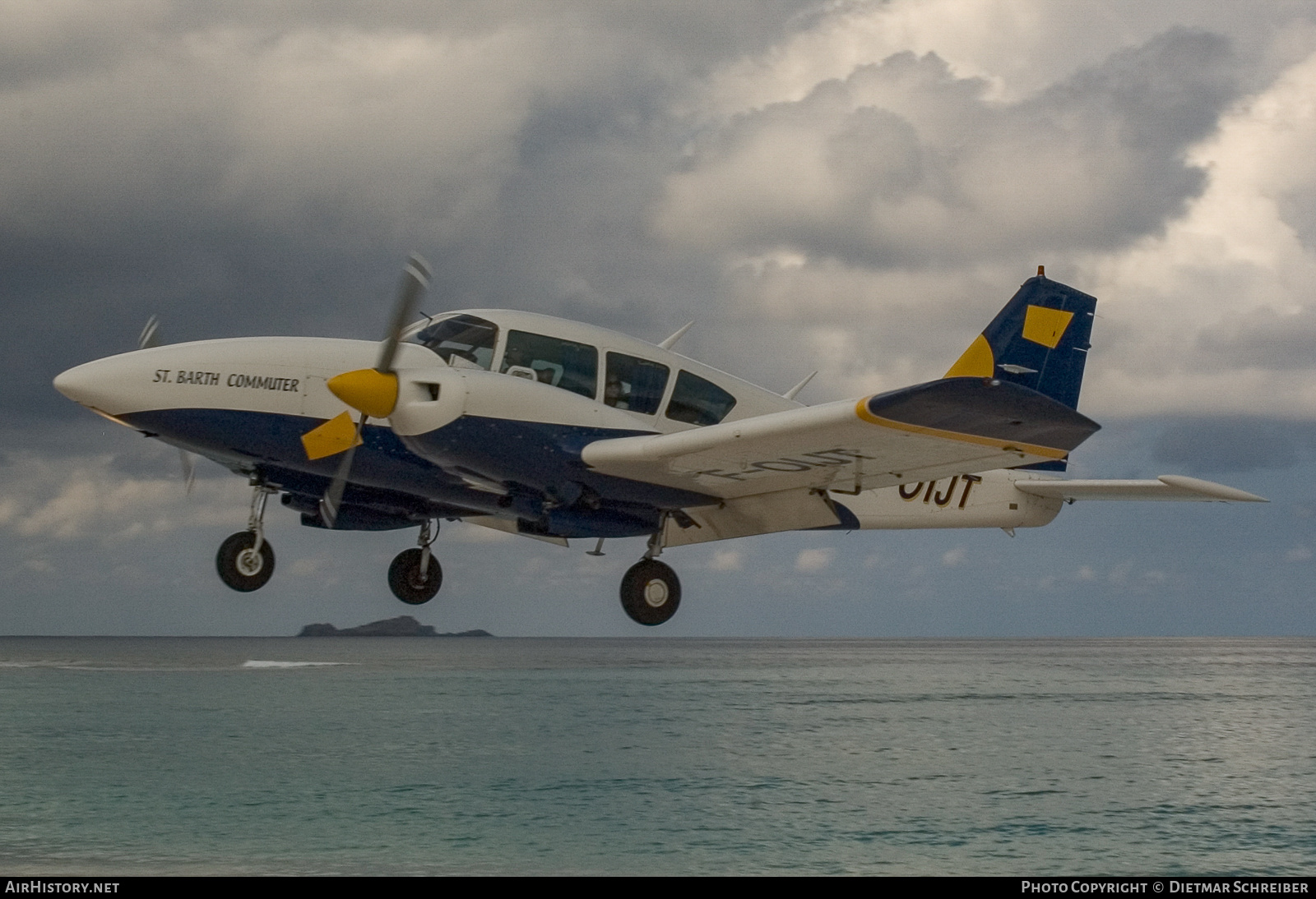 Aircraft Photo of F-OIJT | Piper PA-23-250 Aztec F | St. Barth Commuter | AirHistory.net #758934