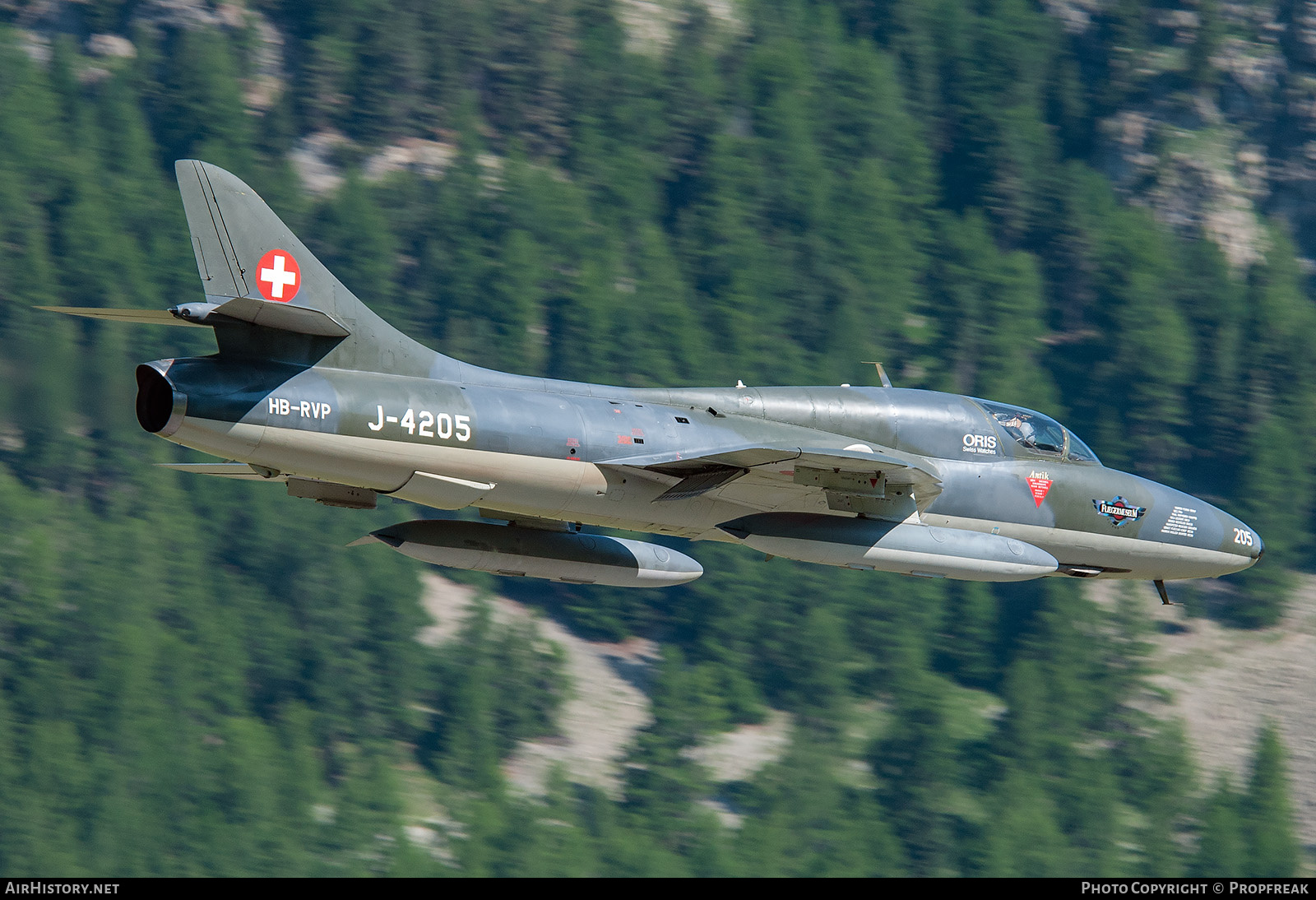 Aircraft Photo of HB-RVP / J-4205 | Hawker Hunter T68 | FFA Museum - Fliegermuseum Fahrzeugmuseum Altenrhein | Switzerland - Air Force | AirHistory.net #759048