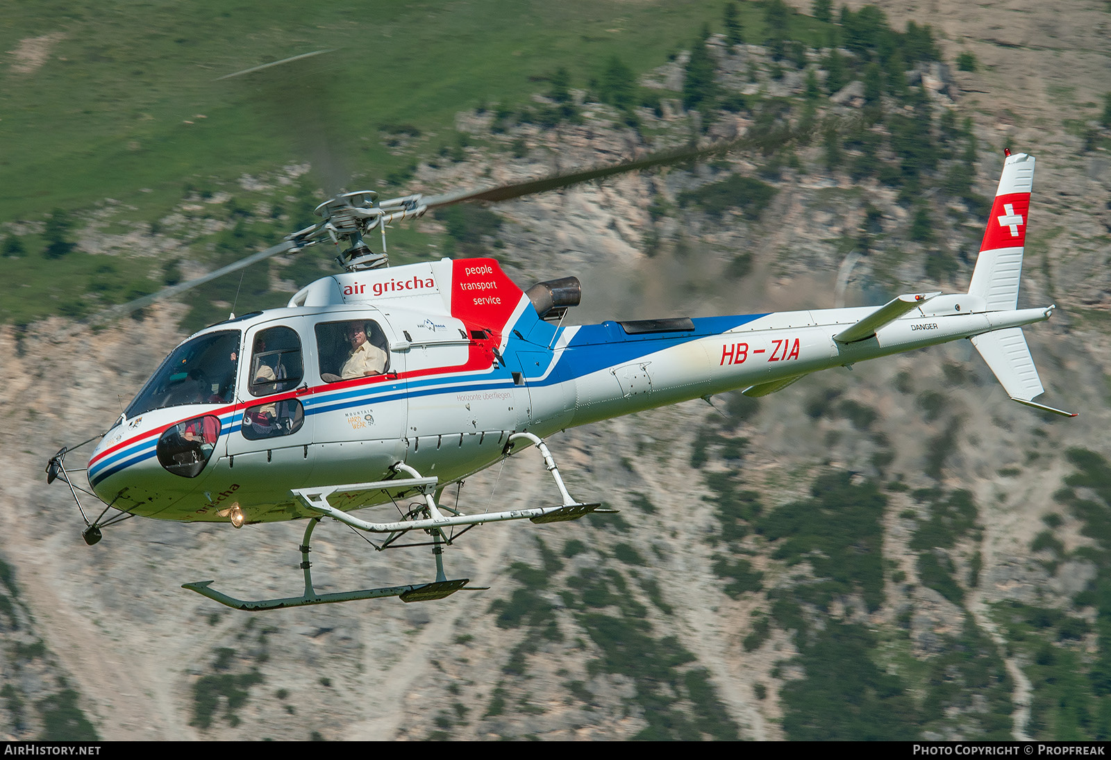 Aircraft Photo of HB-ZIA | Eurocopter AS-350B-3 Ecureuil | Air Grischa | AirHistory.net #759049