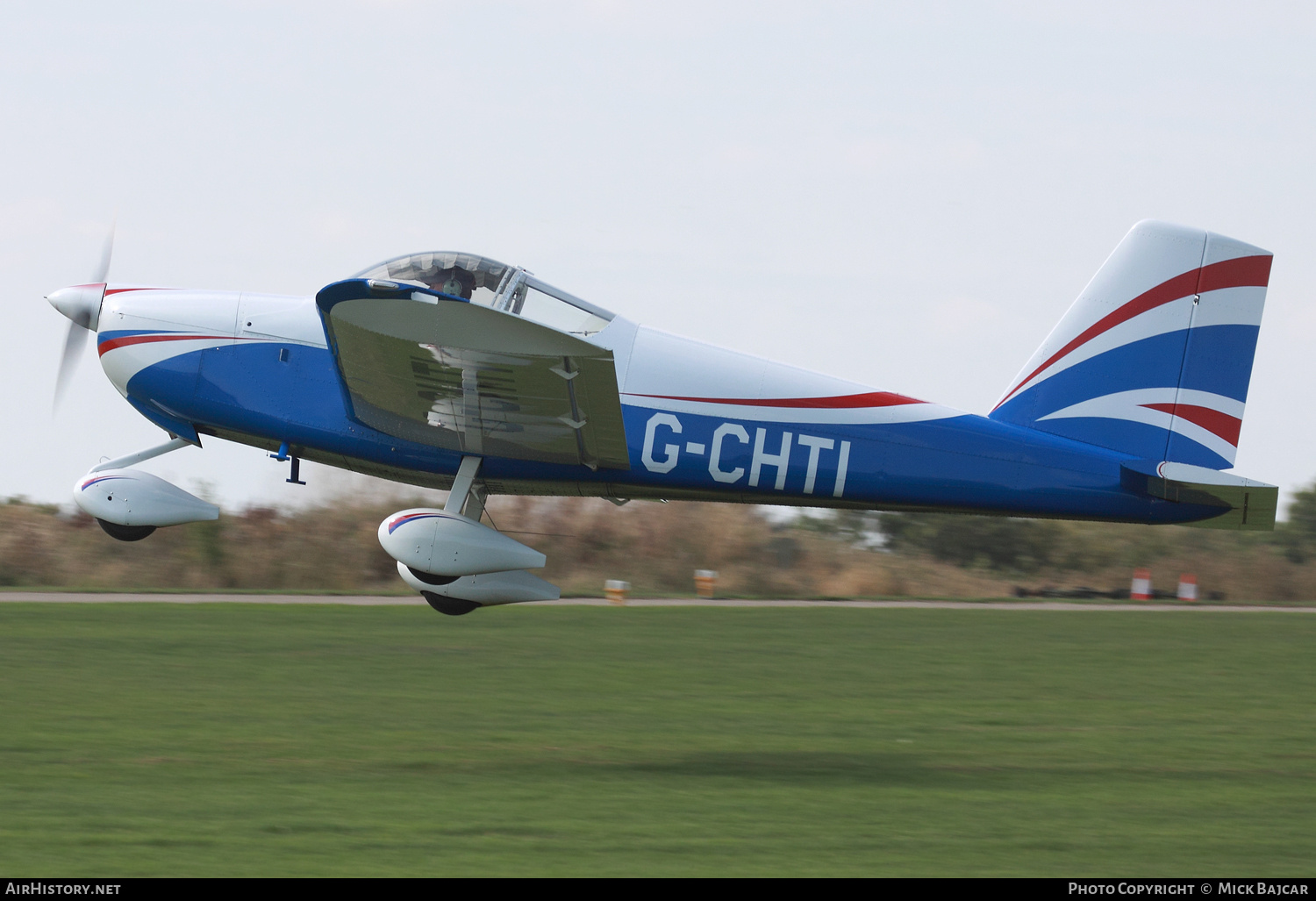 Aircraft Photo of G-CHTI | Van's RV-12 | AirHistory.net #759603
