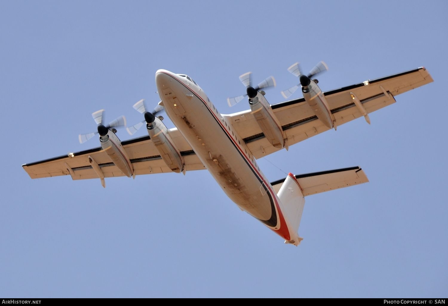 Aircraft Photo of C-GGUL | De Havilland Canada DHC-7-102 Dash 7 | Voyageur Airways | AirHistory.net #759638