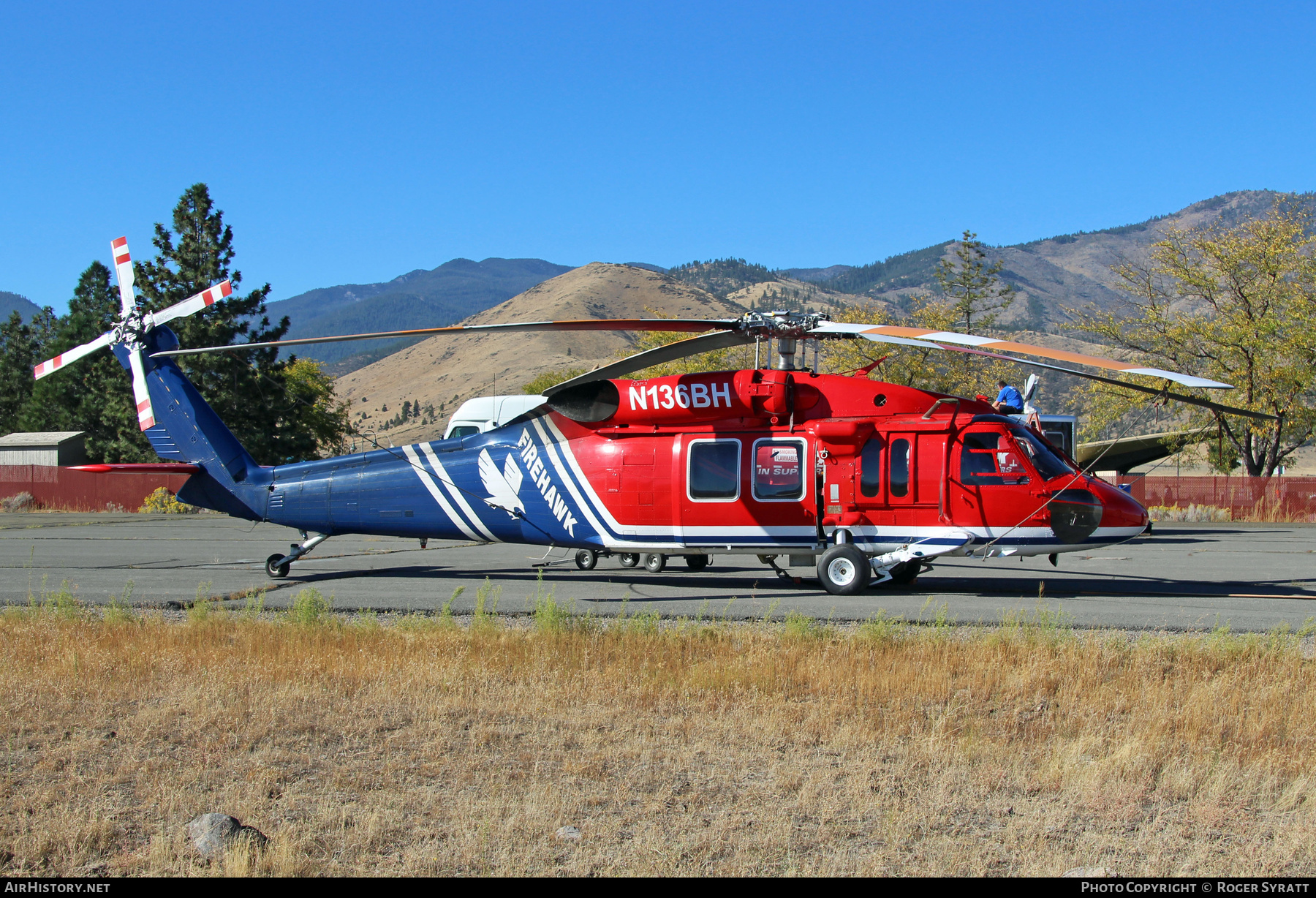 Aircraft Photo of N136BH | Sikorsky S-70A-27 | AirHistory.net #759756