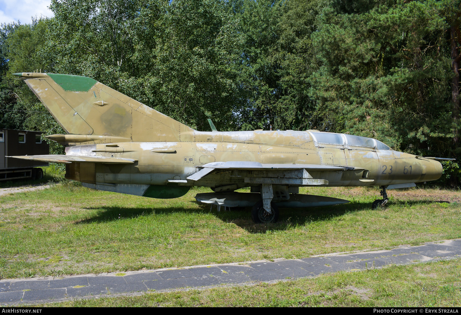 Aircraft Photo of 2361 / 233 | Mikoyan-Gurevich MiG-21UM | Germany - Air Force | AirHistory.net #759905