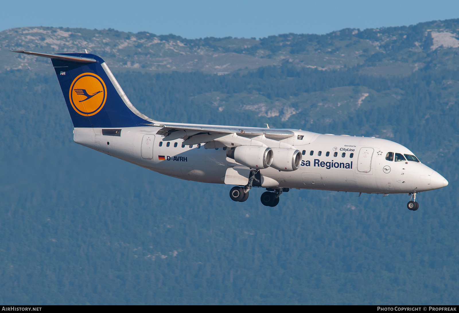 Aircraft Photo of D-AVRH | British Aerospace Avro 146-RJ85 | Lufthansa Regional | AirHistory.net #759912