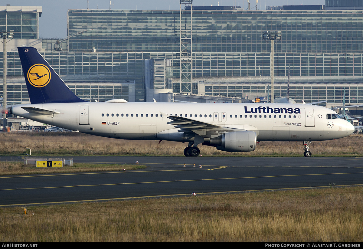 Aircraft Photo of D-AIZF | Airbus A320-214 | Lufthansa | AirHistory.net #760027