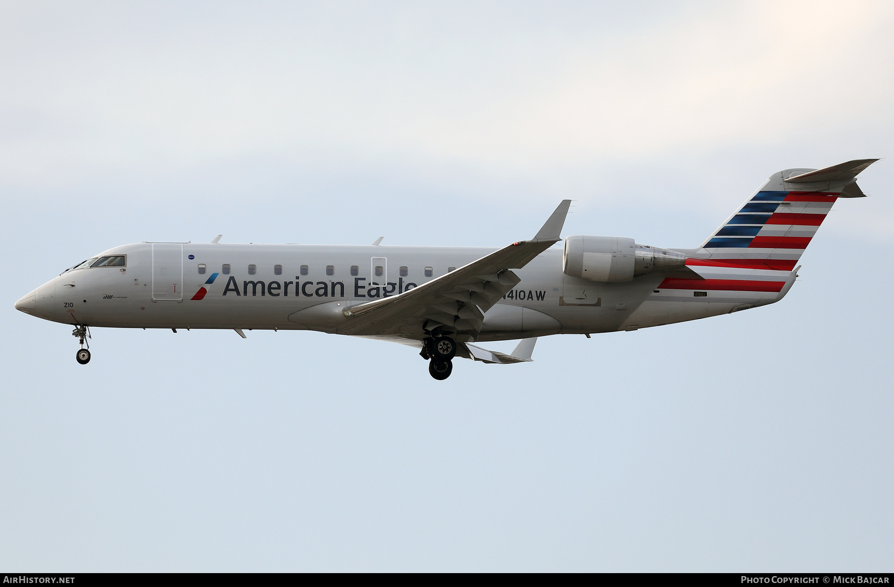 Aircraft Photo of N410AW | Bombardier CRJ-200LR (CL-600-2B19) | American Eagle | AirHistory.net #760089