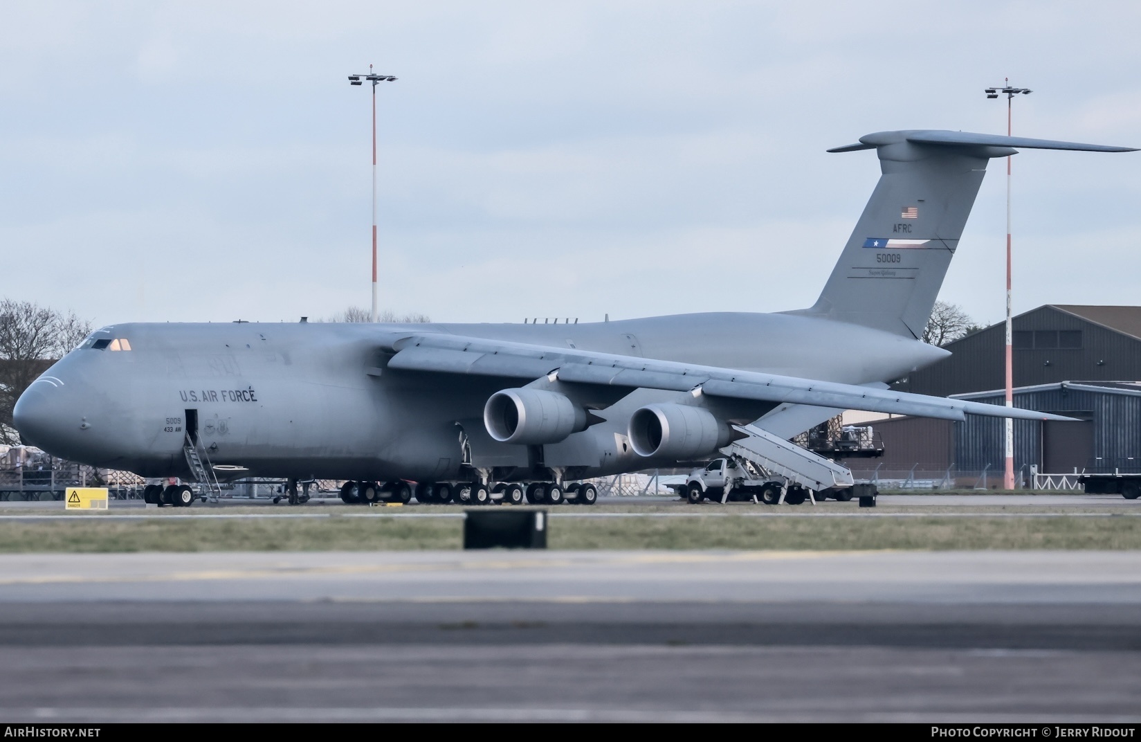 Aircraft Photo of 85-0009 / 50009 | Lockheed C-5M Super Galaxy (L-500) | USA - Air Force | AirHistory.net #760266