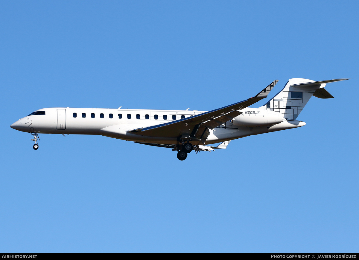 Aircraft Photo of N203JE | Bombardier Global 7500 (BD-700-2A12) | Jet Charter | AirHistory.net #760268