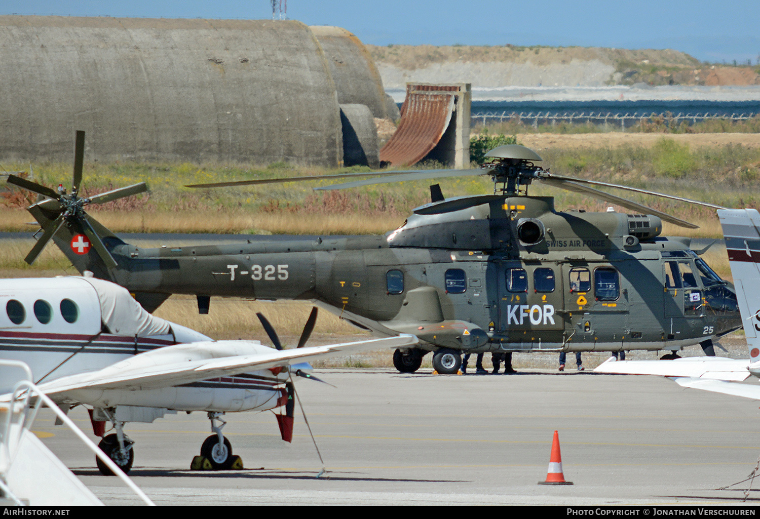 Aircraft Photo of T-325 | Aerospatiale TH06 Super Puma (AS-332M1) | Switzerland - Air Force | AirHistory.net #760269